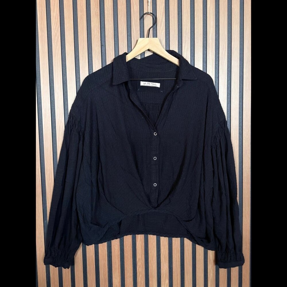 Free People Blouse Small Women’s Black Pullover Gauze Knit Button Boyfriend Top